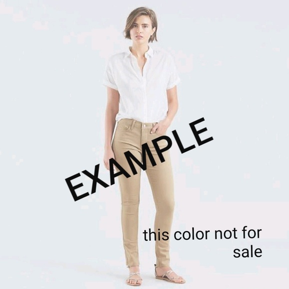 SOLD. Levi's 311 Shaping Skinny Jeans - Size 32 - Picture 6 of 6